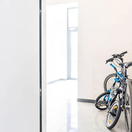 Ukiel Park 30 Przy Plazy Miejskiej - Klimatyzacja,free Parking,fv Lägenhet